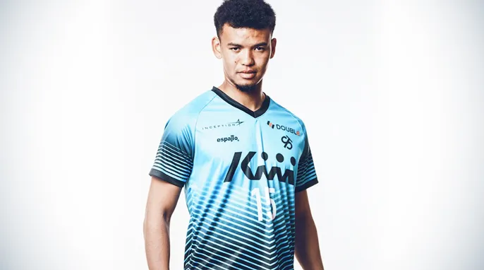 ユニフォーム広告イメージ